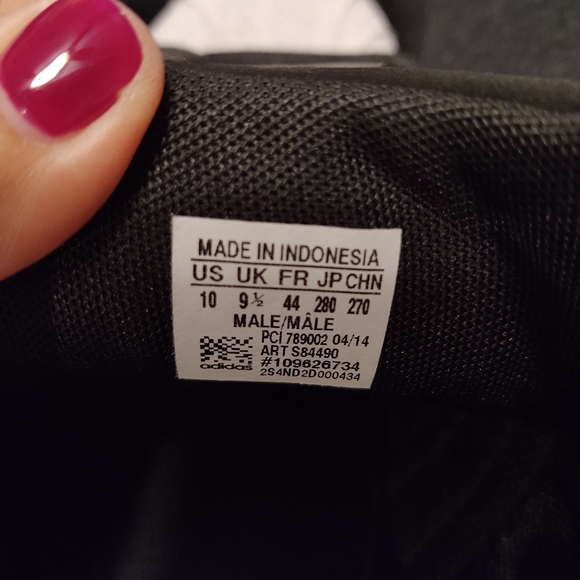 Men's Adidas shoes - Picture 3 of 6